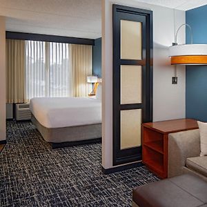 Upper Floors King Room